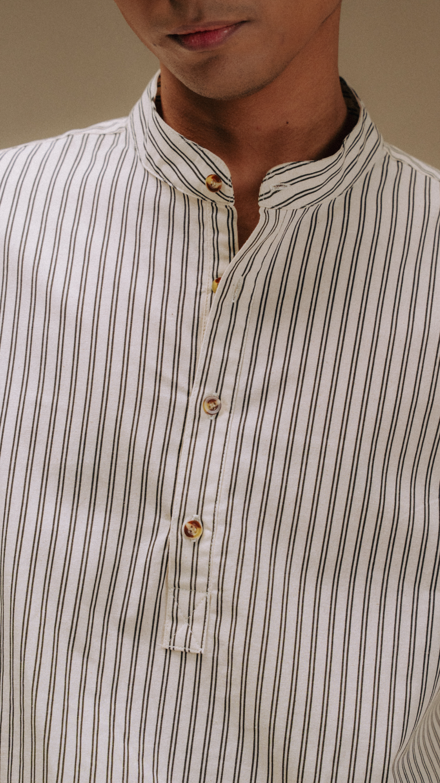 ALAWI IN BLACK STRIPES