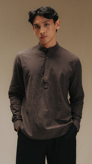 ALAWI IN CHEQUERED BROWN