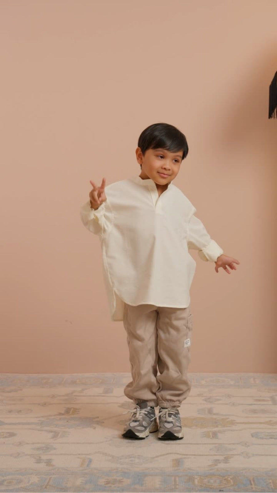 ARTHUR IN IVORY WHITE