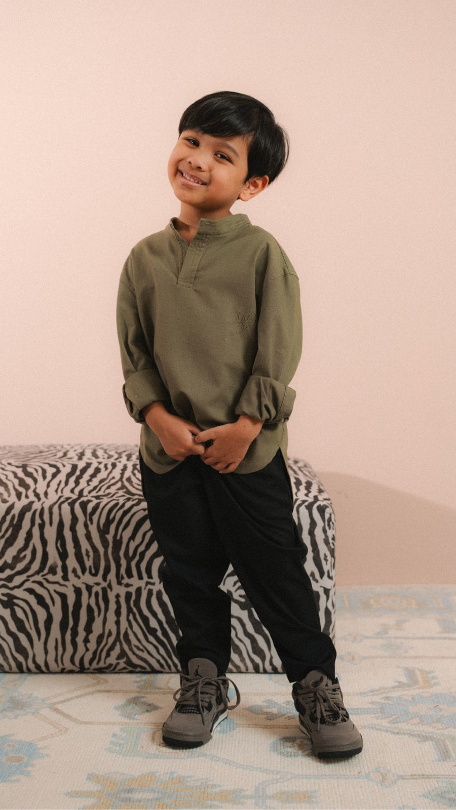 ARTHUR IN OLIVE
