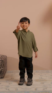 ARTHUR IN OLIVE