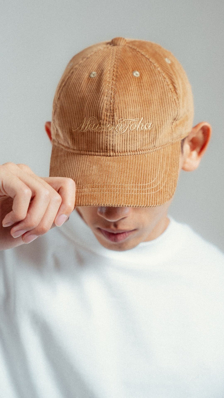 CORDUROY CAP IN TAN