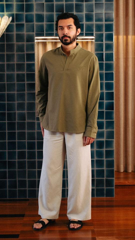 DARWIN IN OLIVE