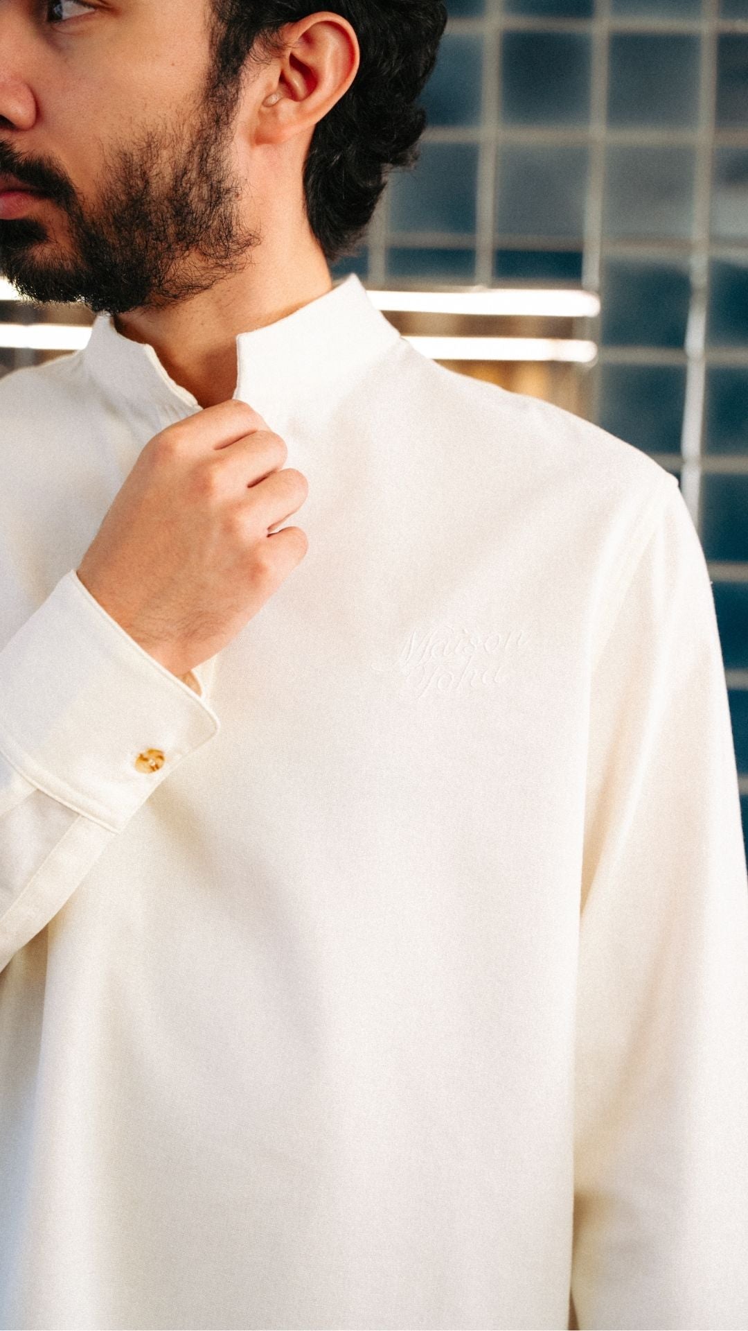DARWIN IN IVORY WHITE